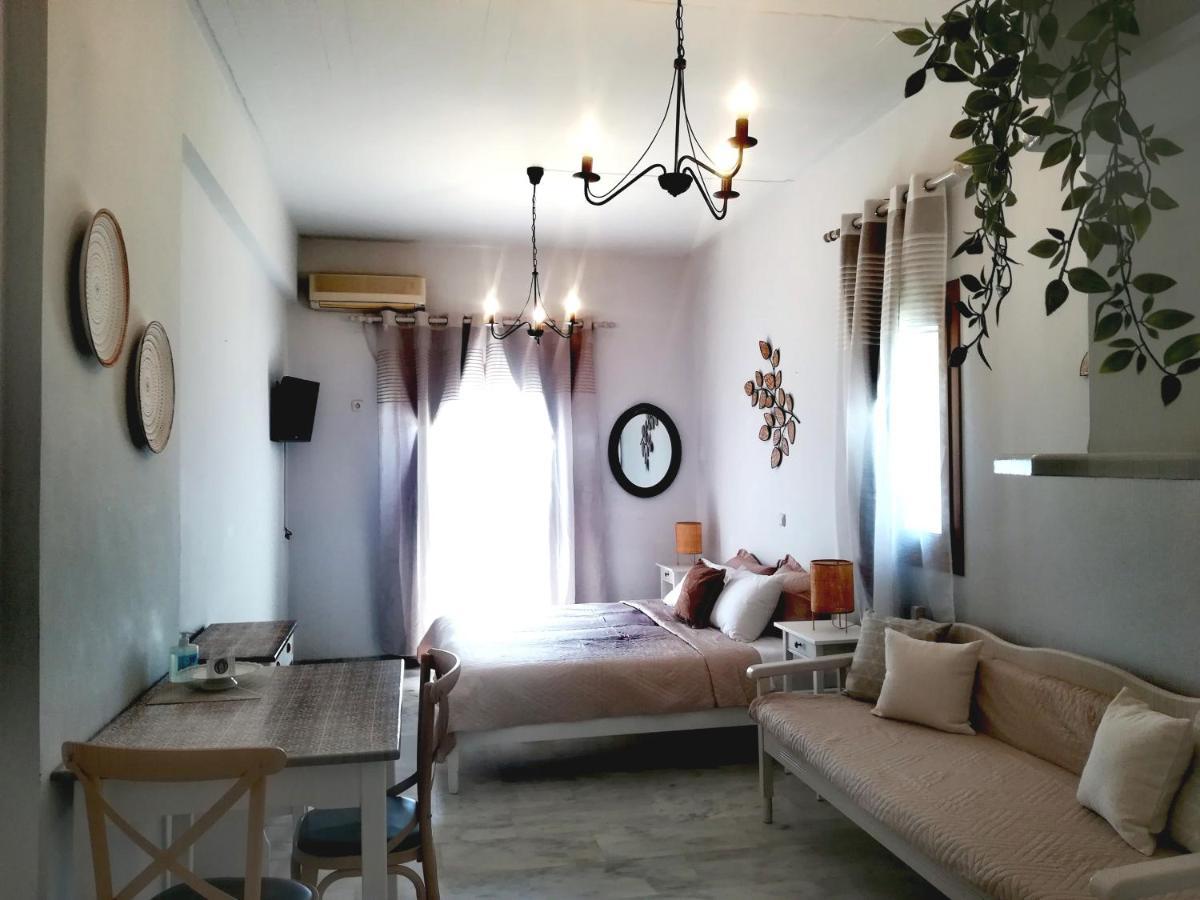 Idomeneas Apartments スーギア エクステリア 写真