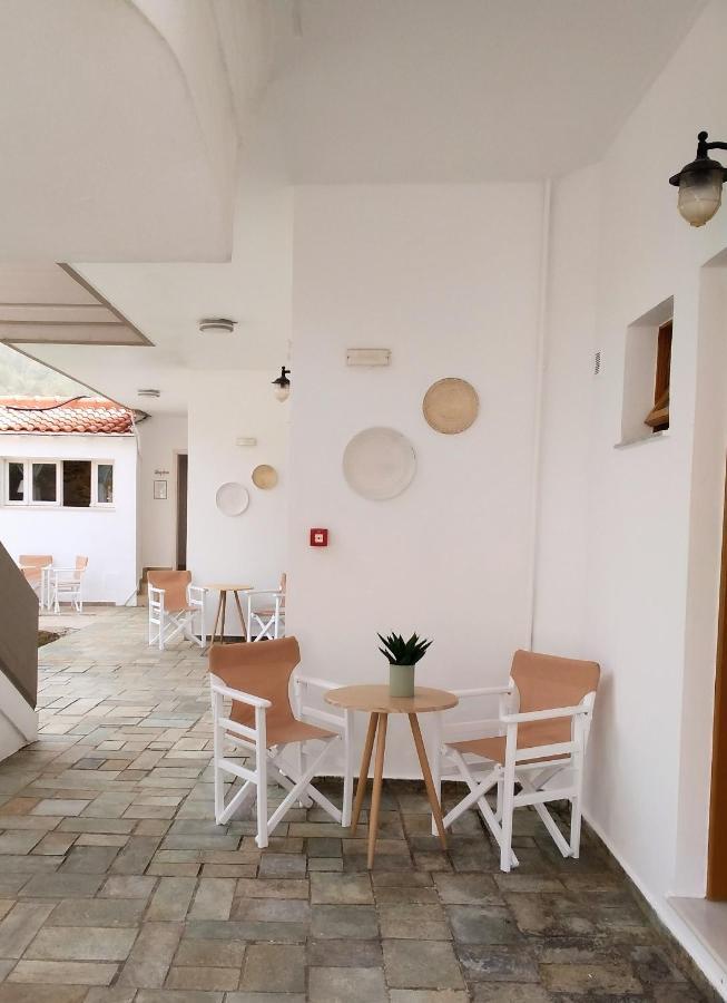 Idomeneas Apartments スーギア エクステリア 写真