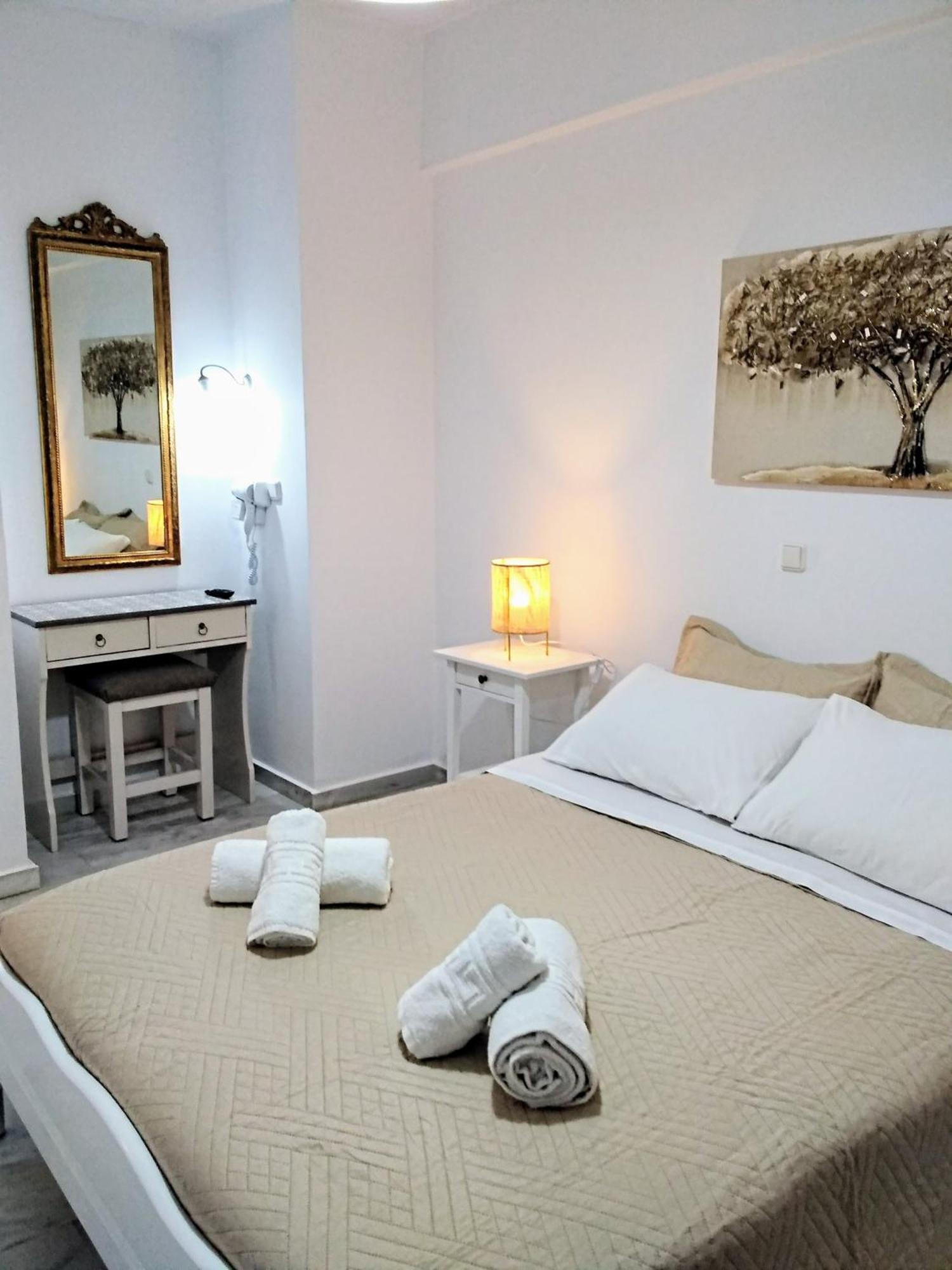 Idomeneas Apartments スーギア エクステリア 写真