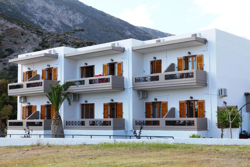 Idomeneas Apartments スーギア エクステリア 写真