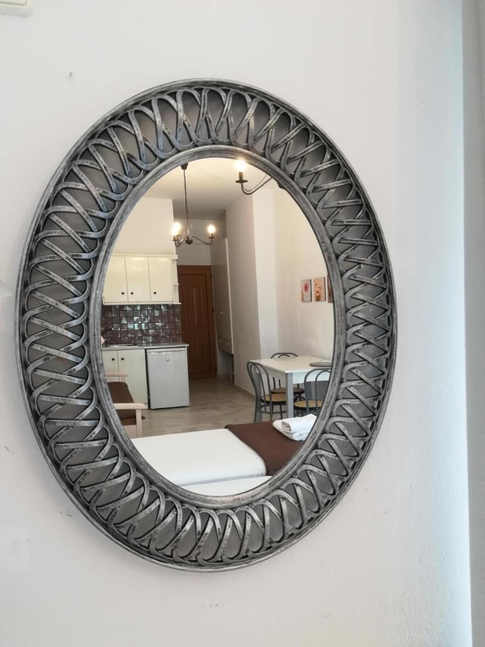 Idomeneas Apartments スーギア エクステリア 写真